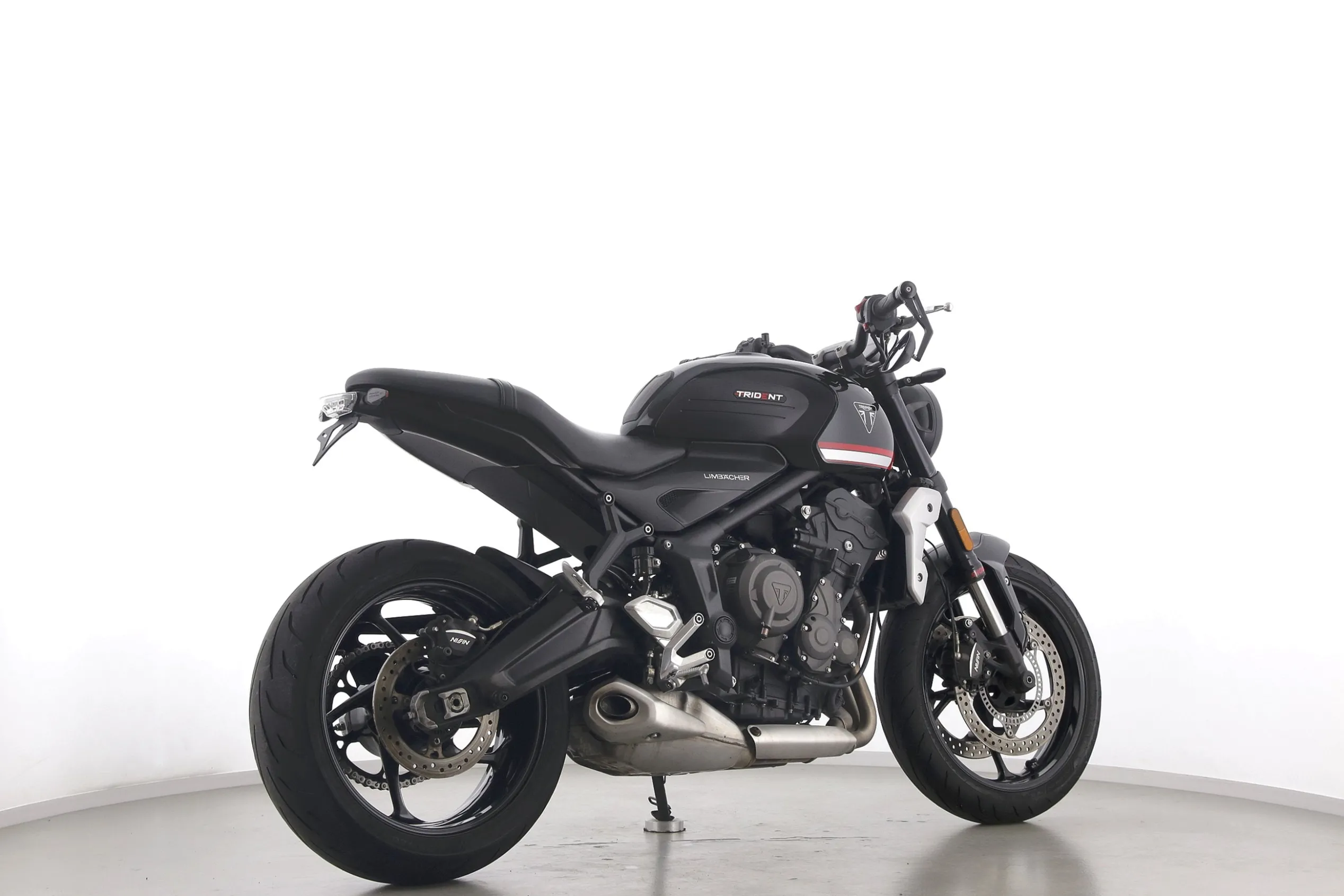 TRIDENT 660