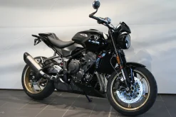 TRIDENT 800 LLC