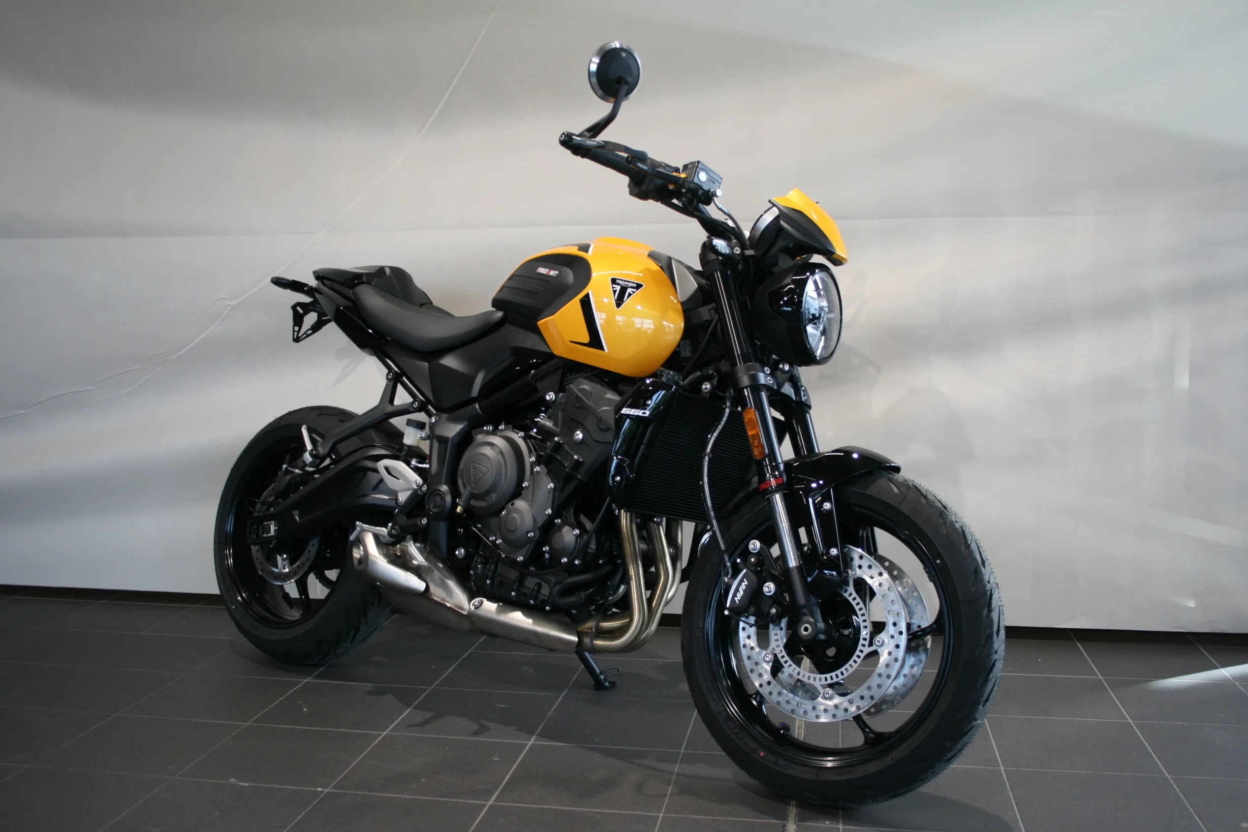TRIDENT 660 LLC