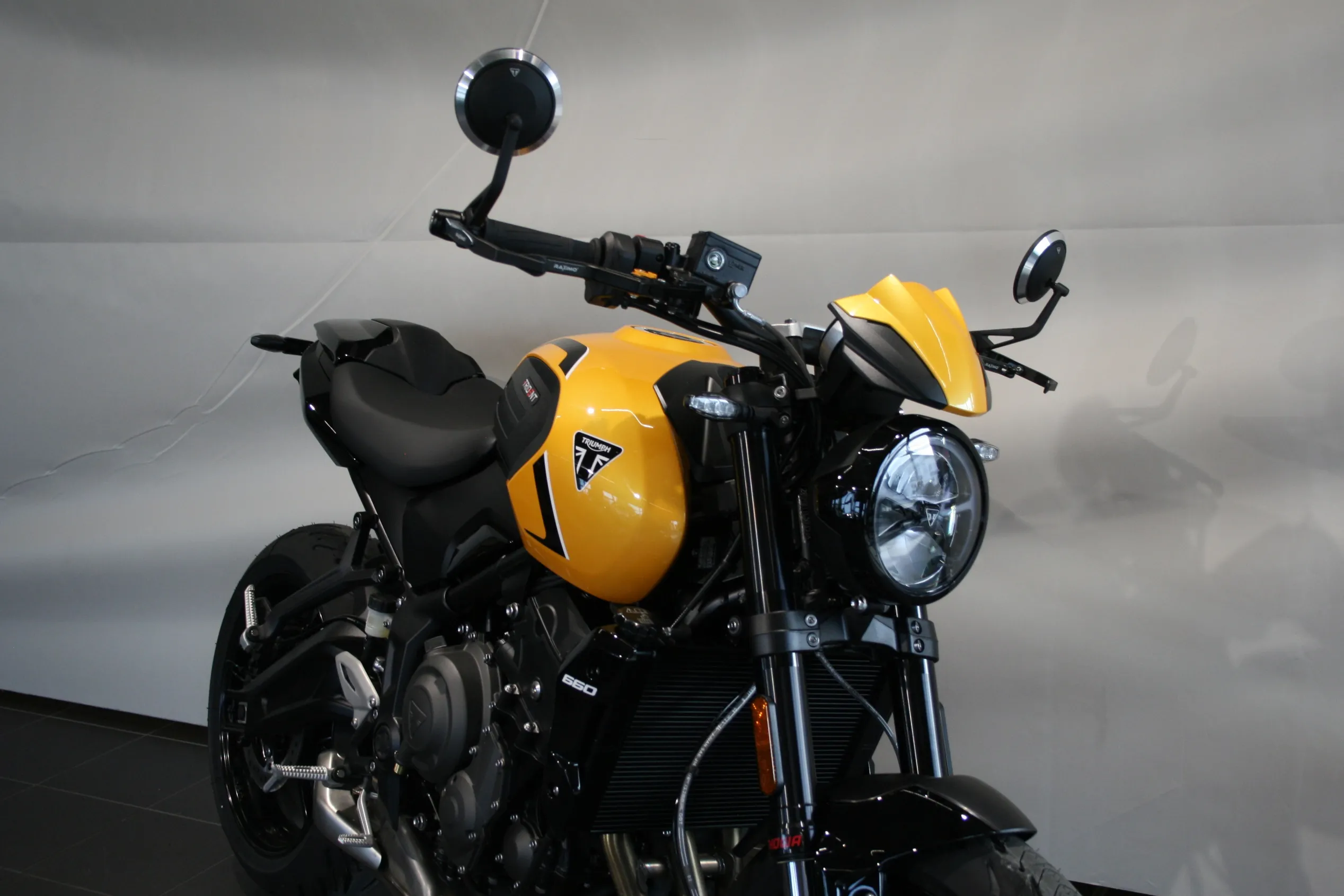 TRIDENT 660 LLC