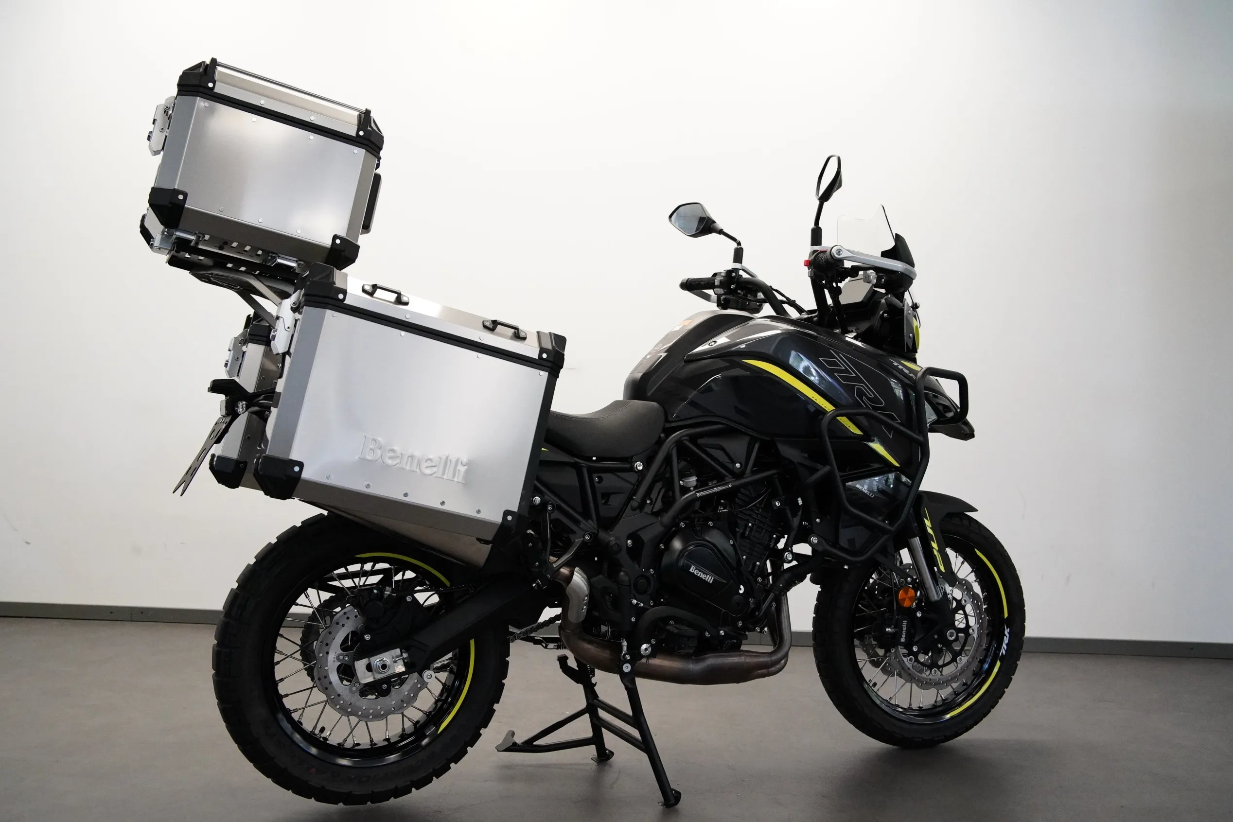 TRK 702X