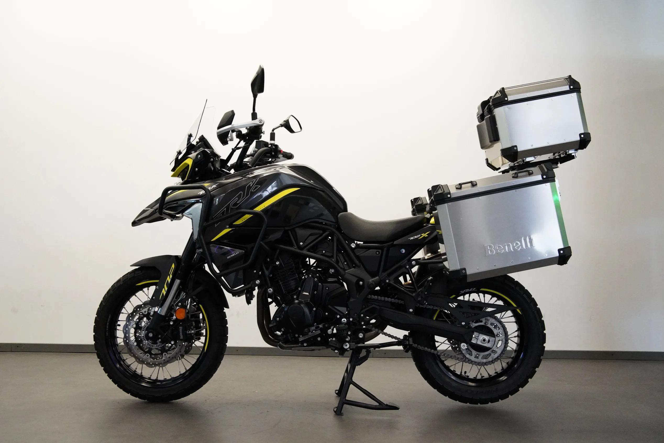 TRK 702X