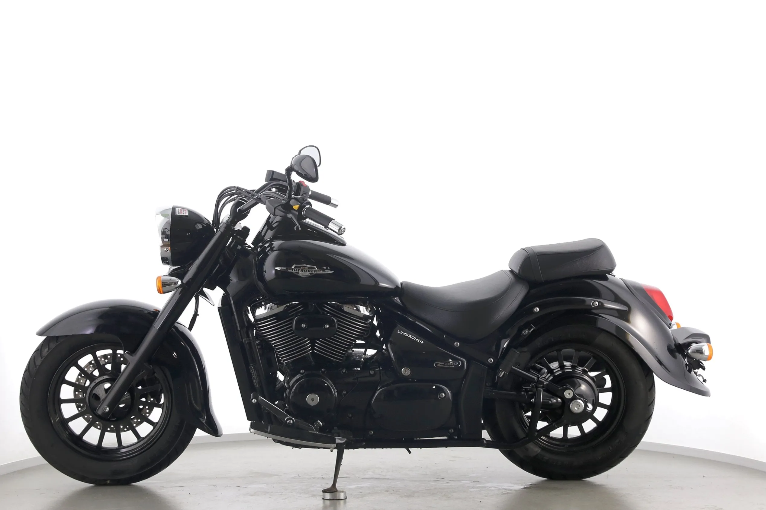 VL 800 C INTRUDER BLACK