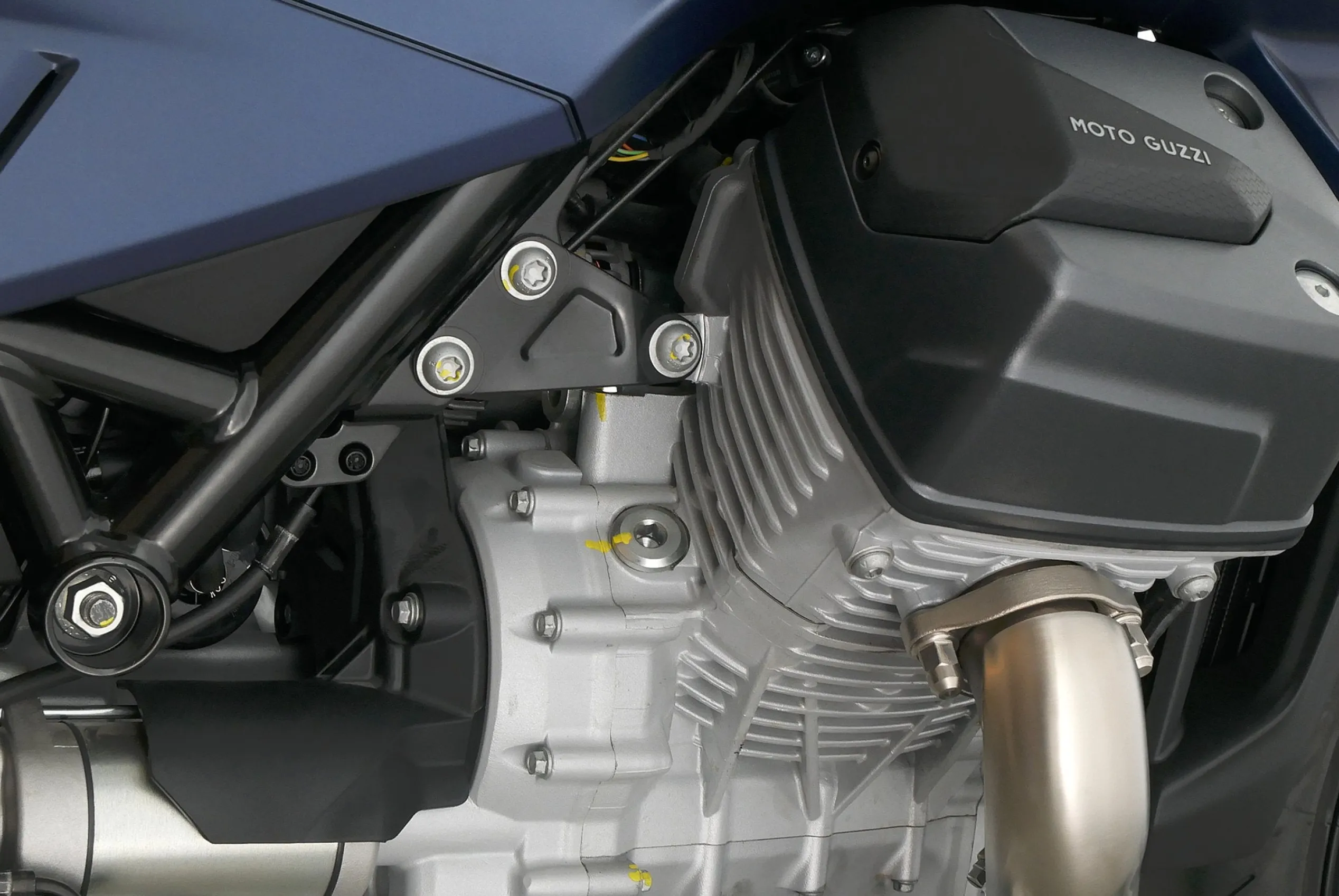 V100 MANDELLO