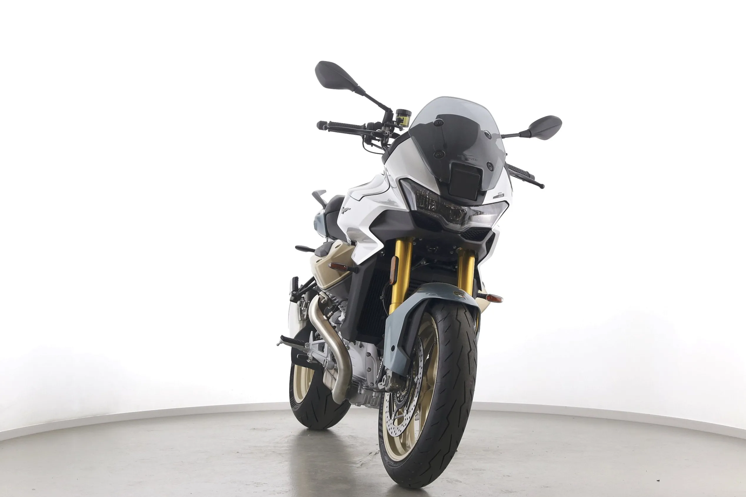 V100 MANDELLO S