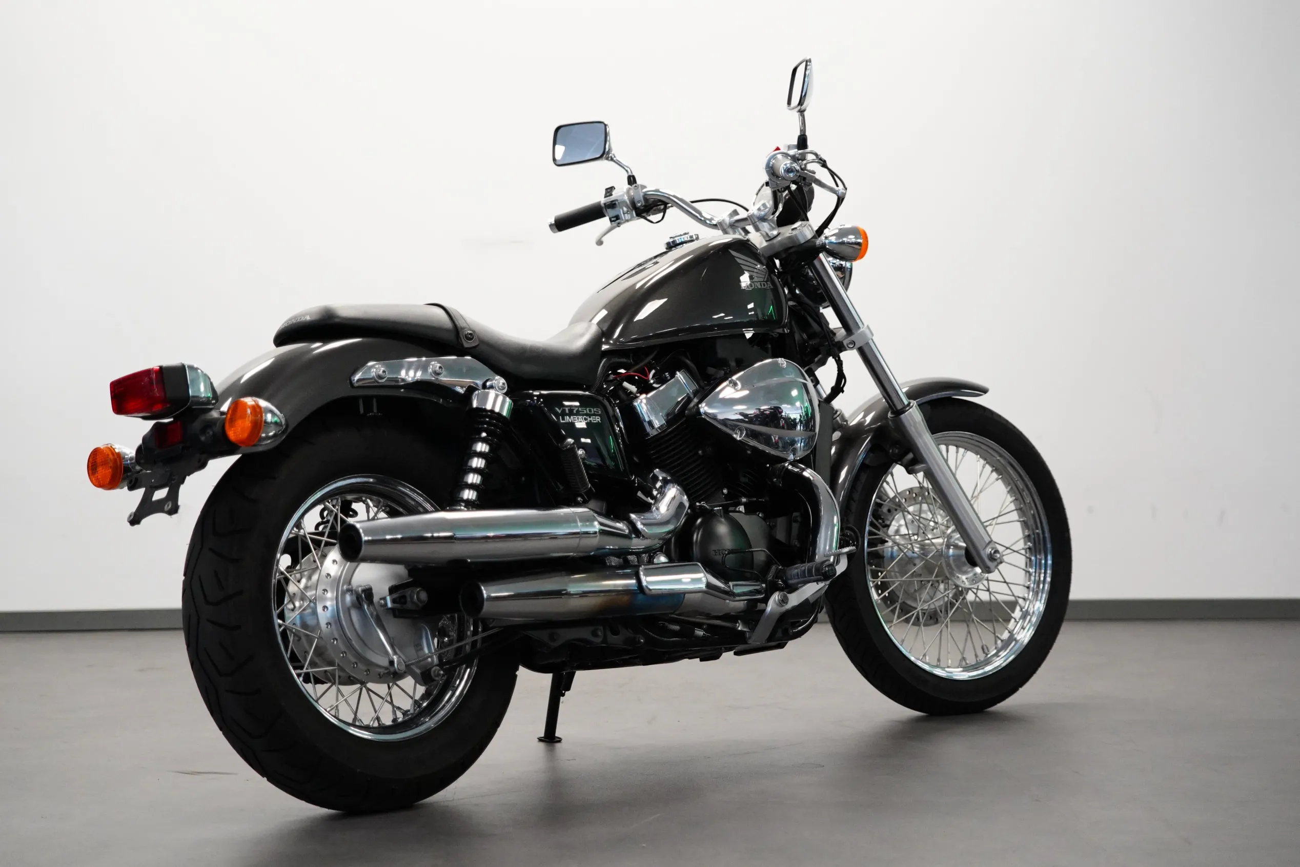 VT 750 S