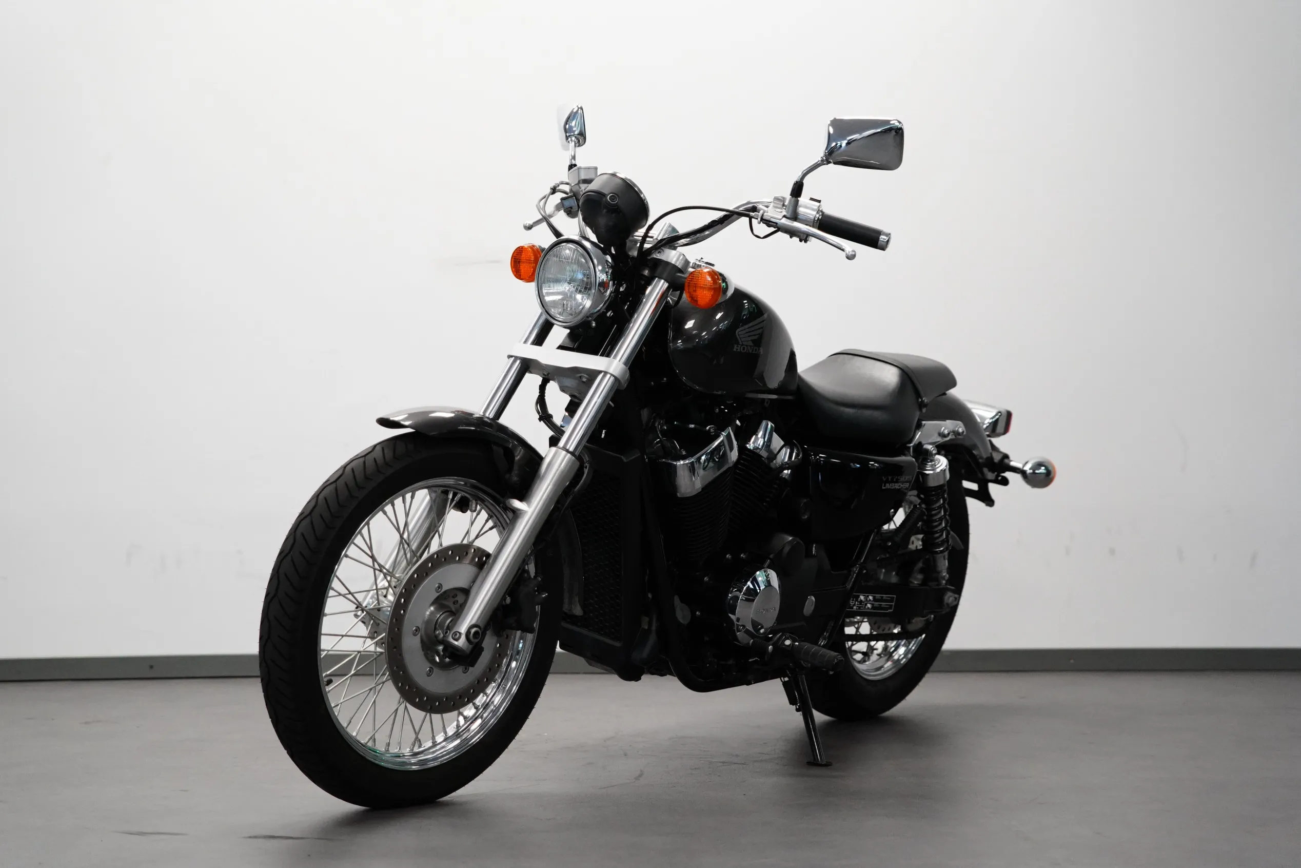 VT 750 S