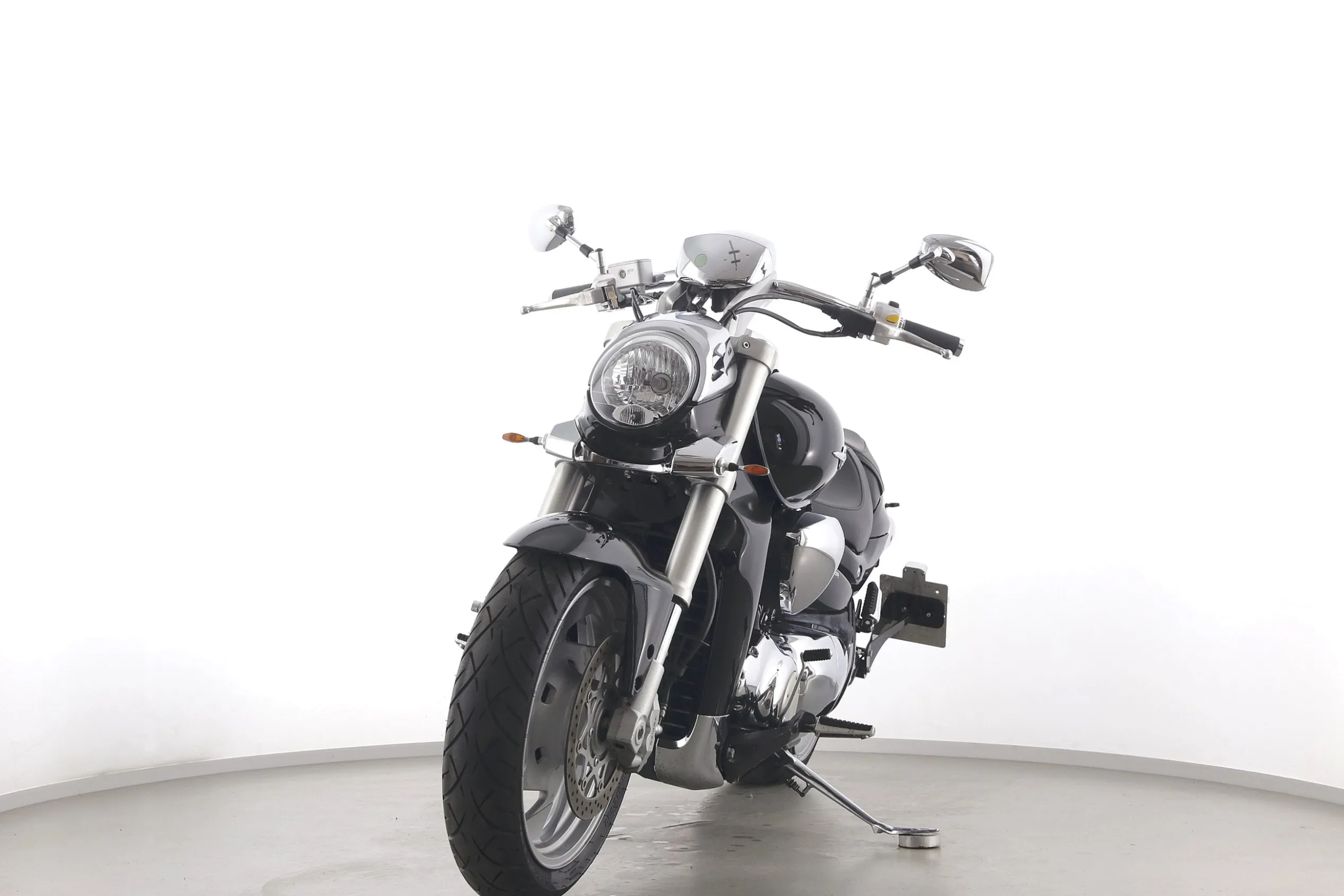 VZR M 1800 R INTRUDER