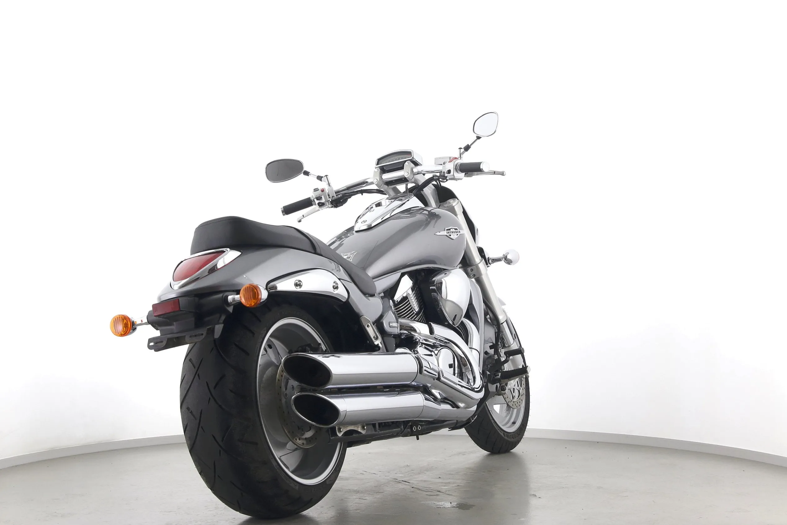 VZR M 1800 R INTRUDER