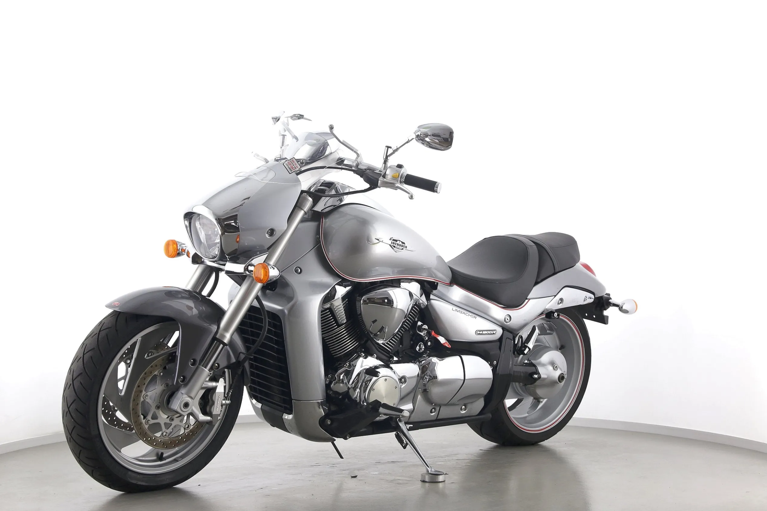 VZR M 1800 R INTRUDER