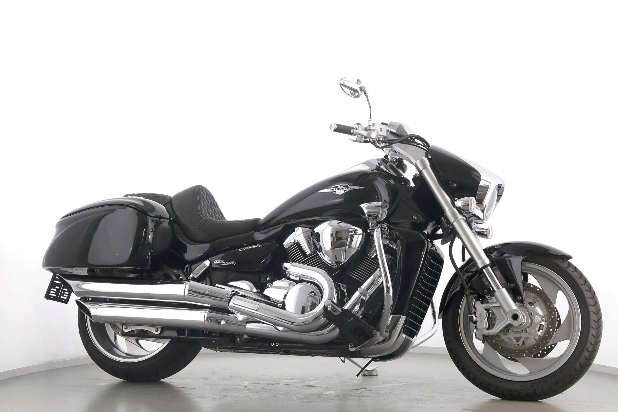 VZR M 1800 R INTRUDER
