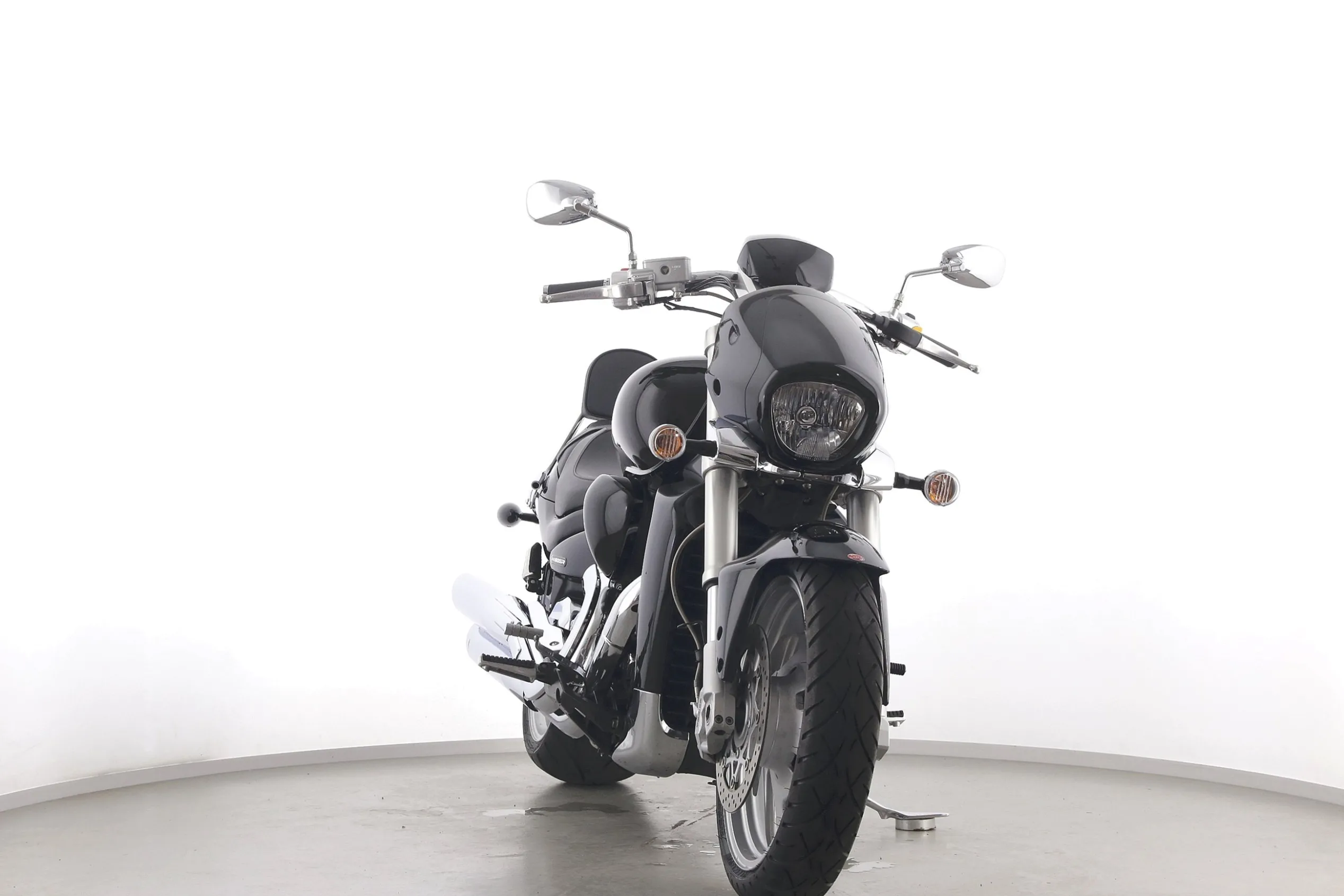 VZR M 1800 R INTRUDER