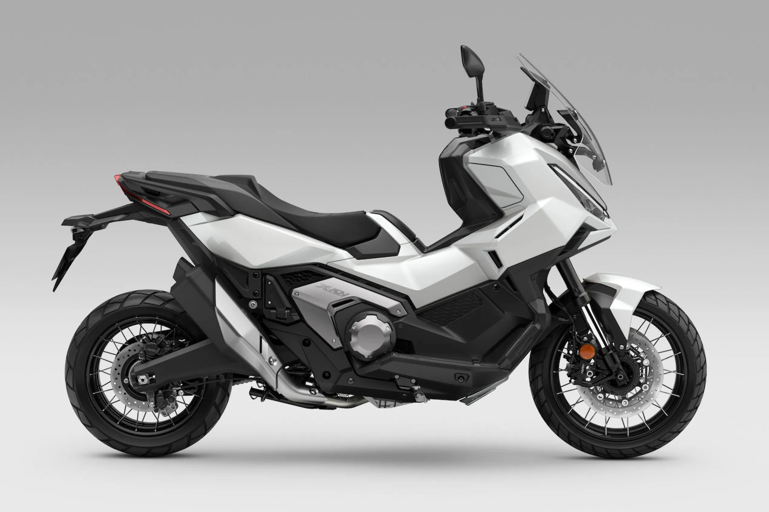 X ADV 2026