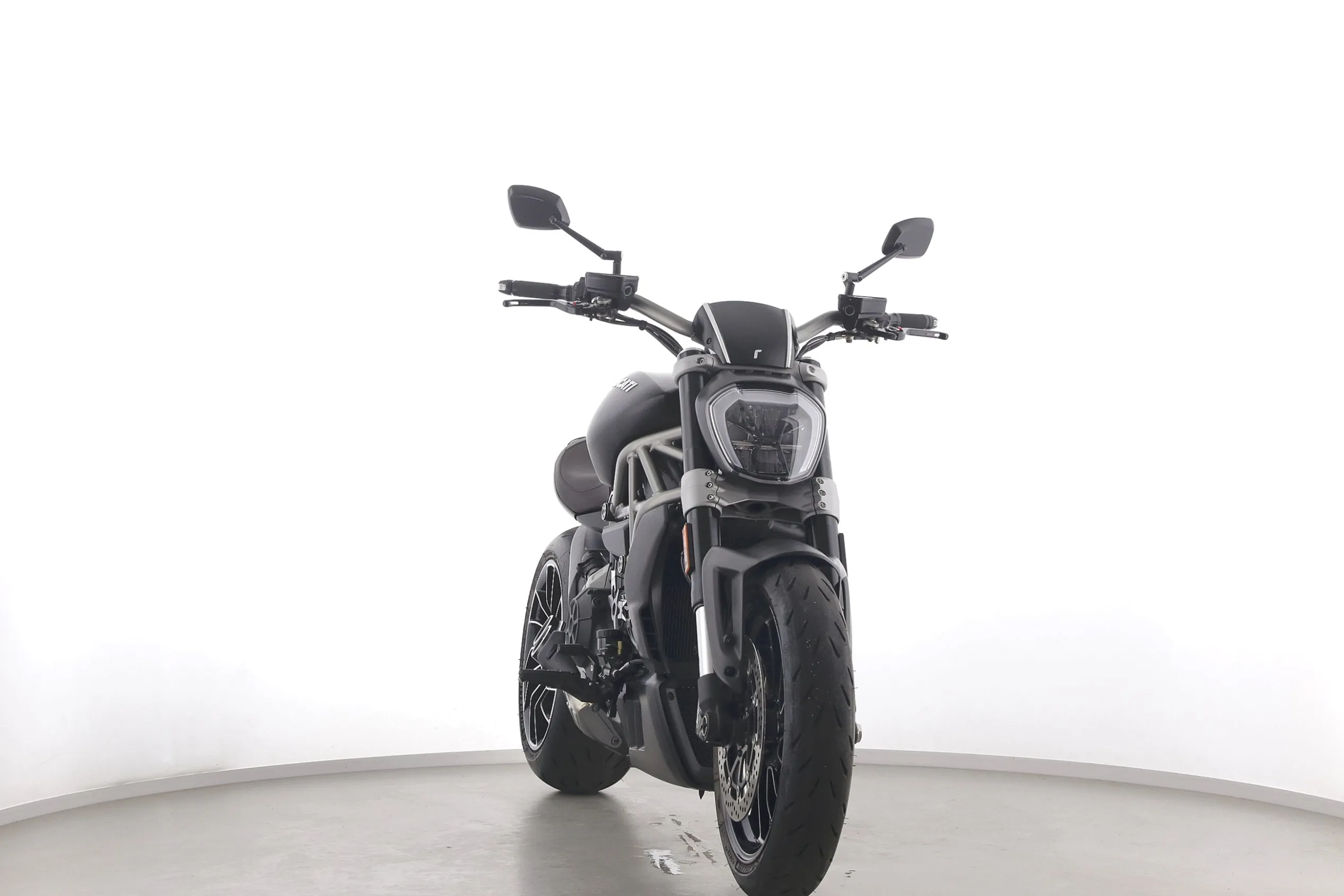 X DIAVEL