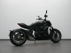 X DIAVEL
