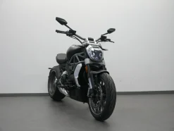 X DIAVEL