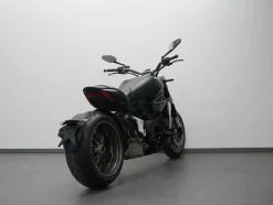X DIAVEL
