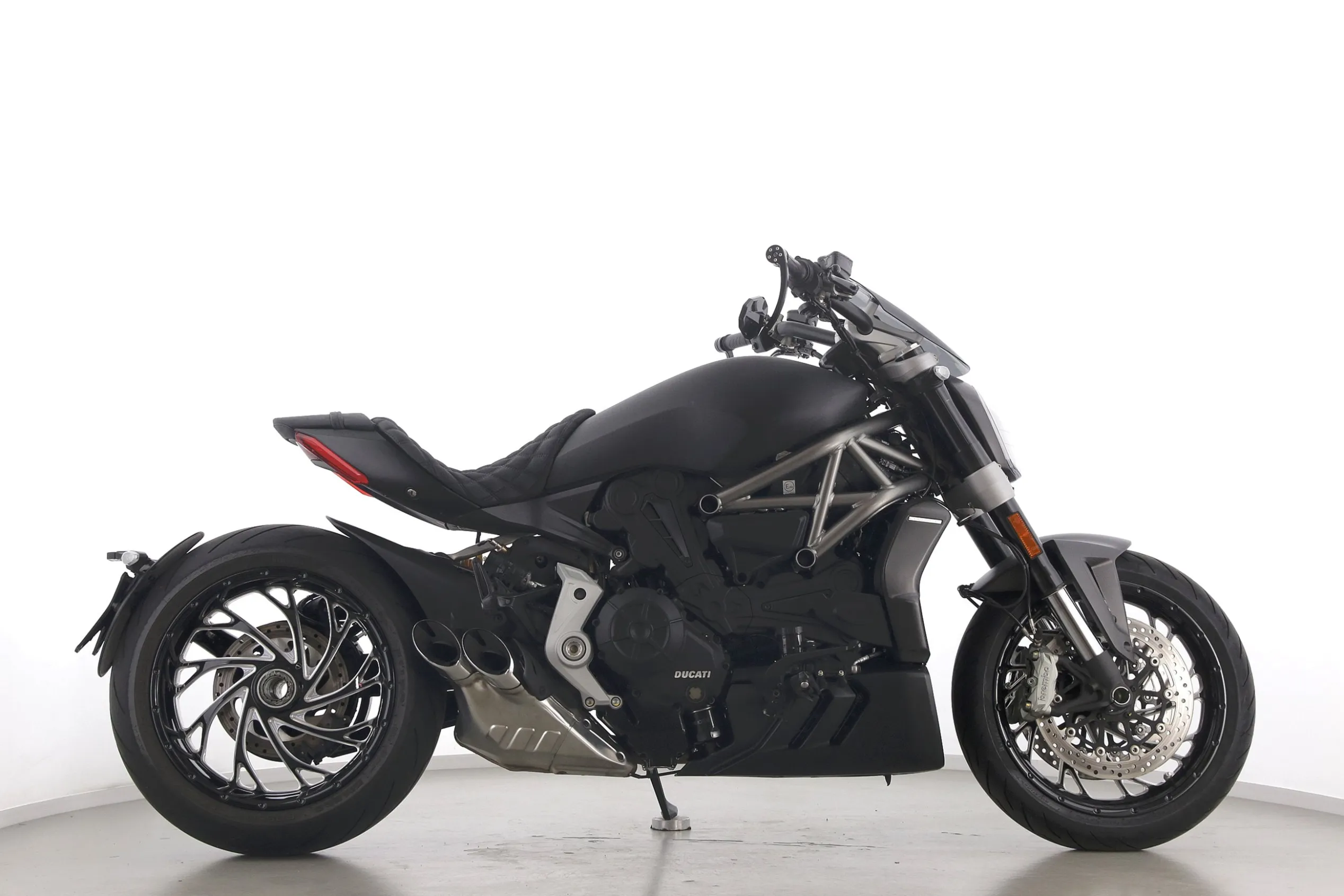 X DIAVEL