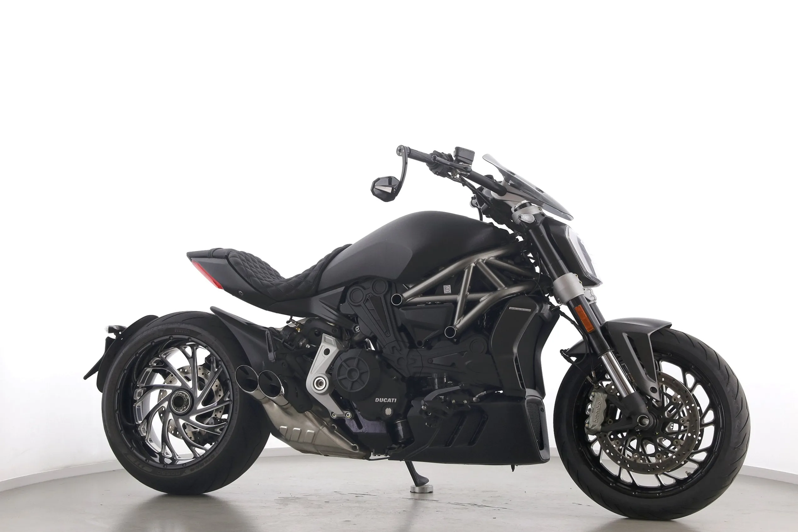 X DIAVEL