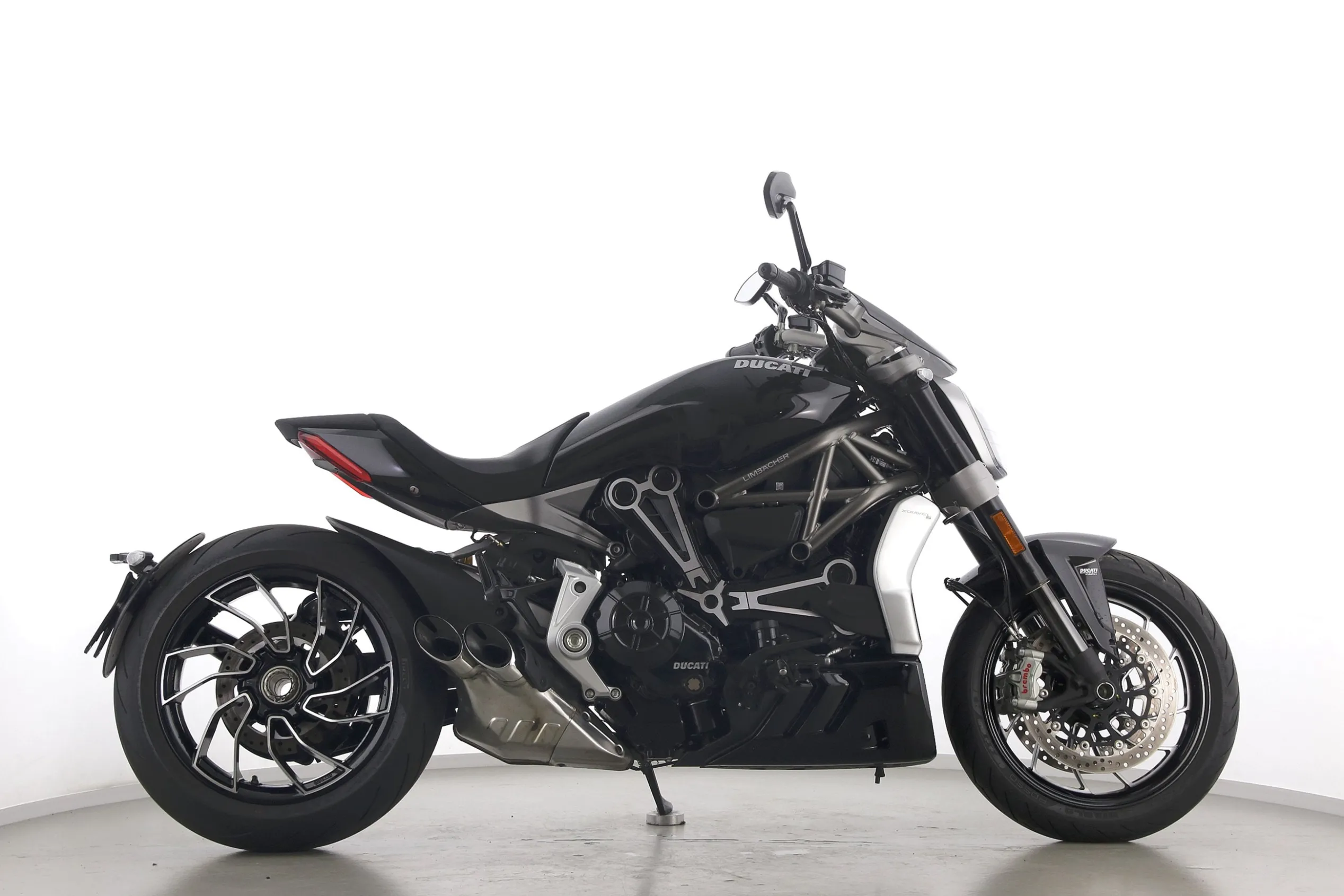 X DIAVEL S