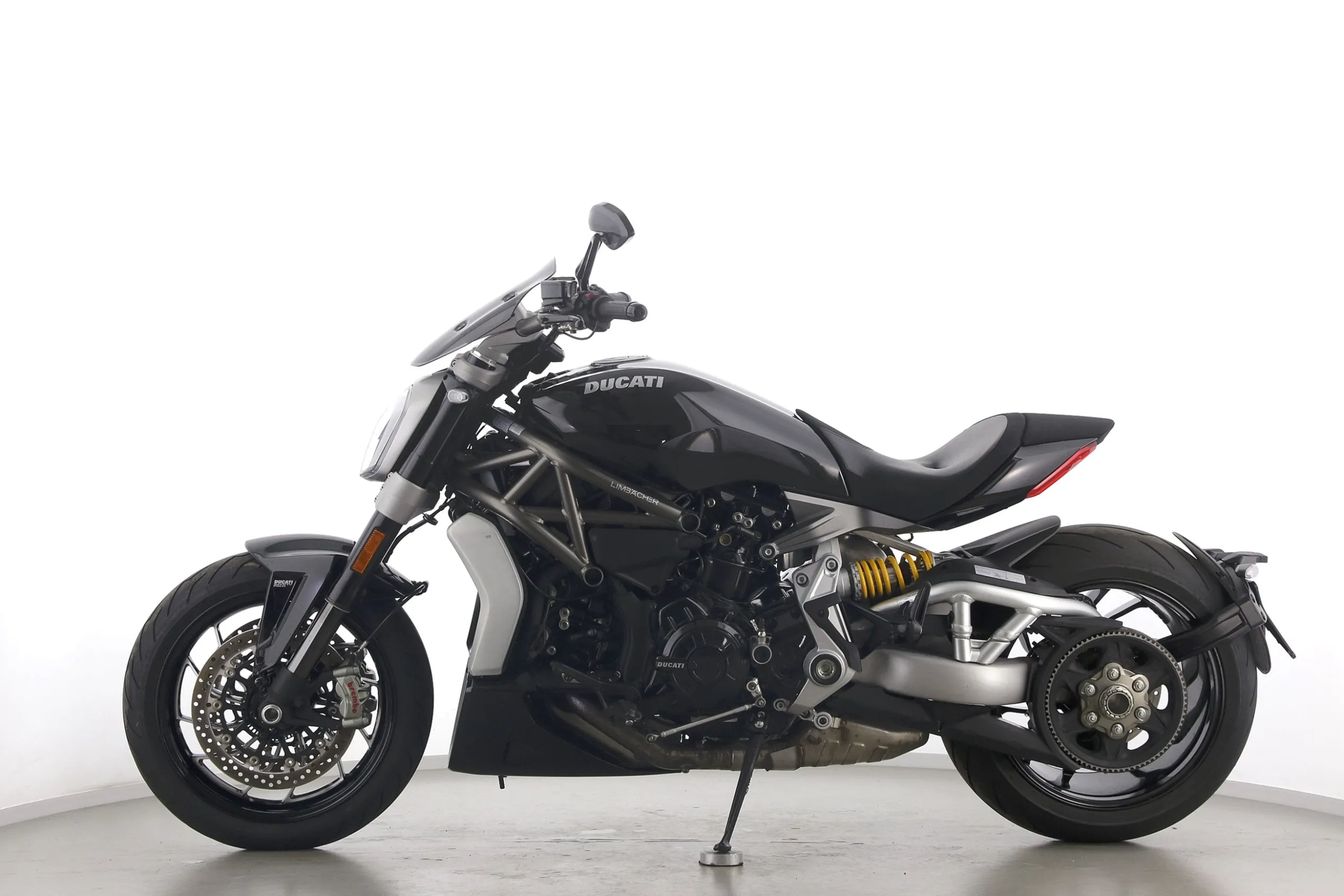 X DIAVEL S