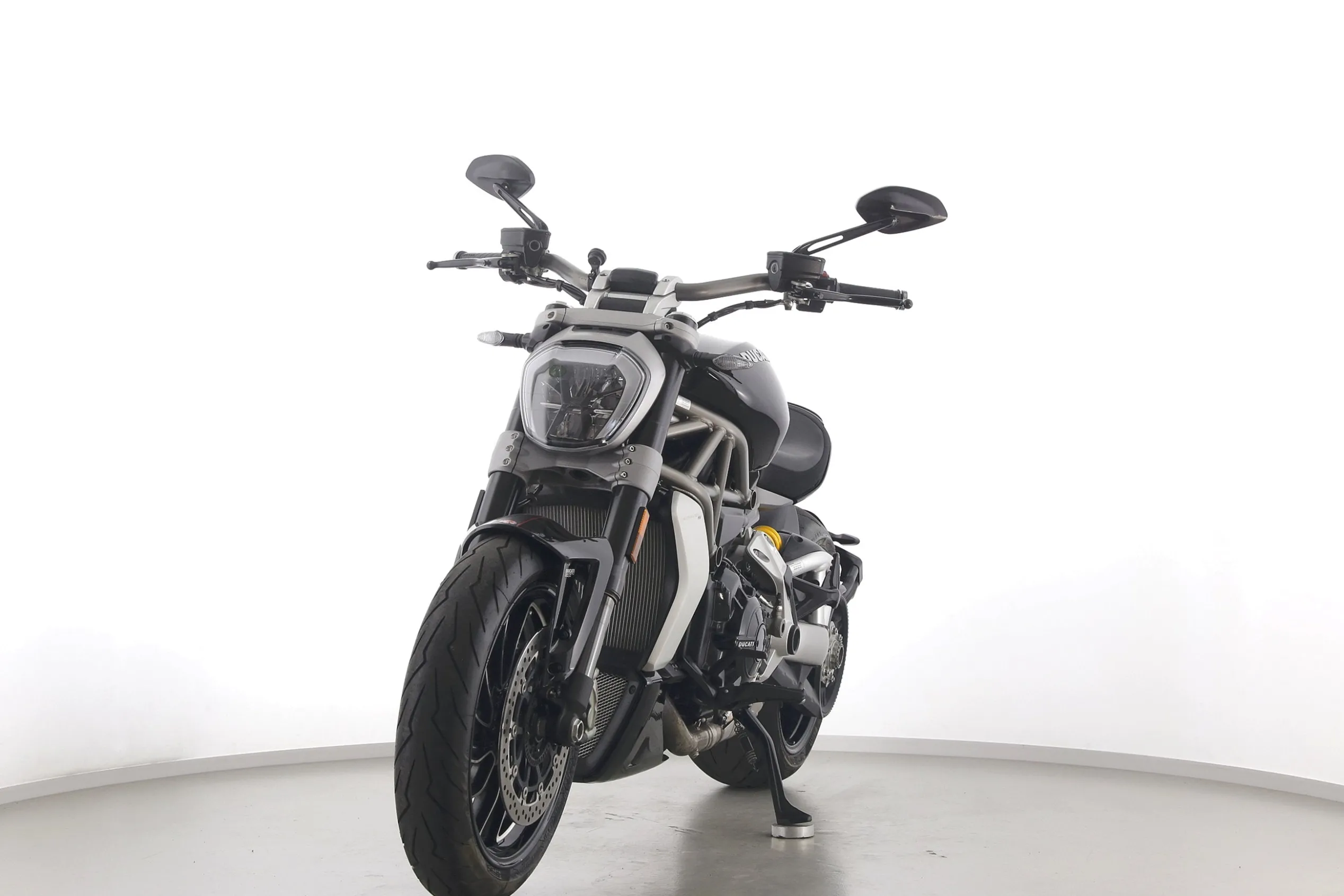 X DIAVEL S