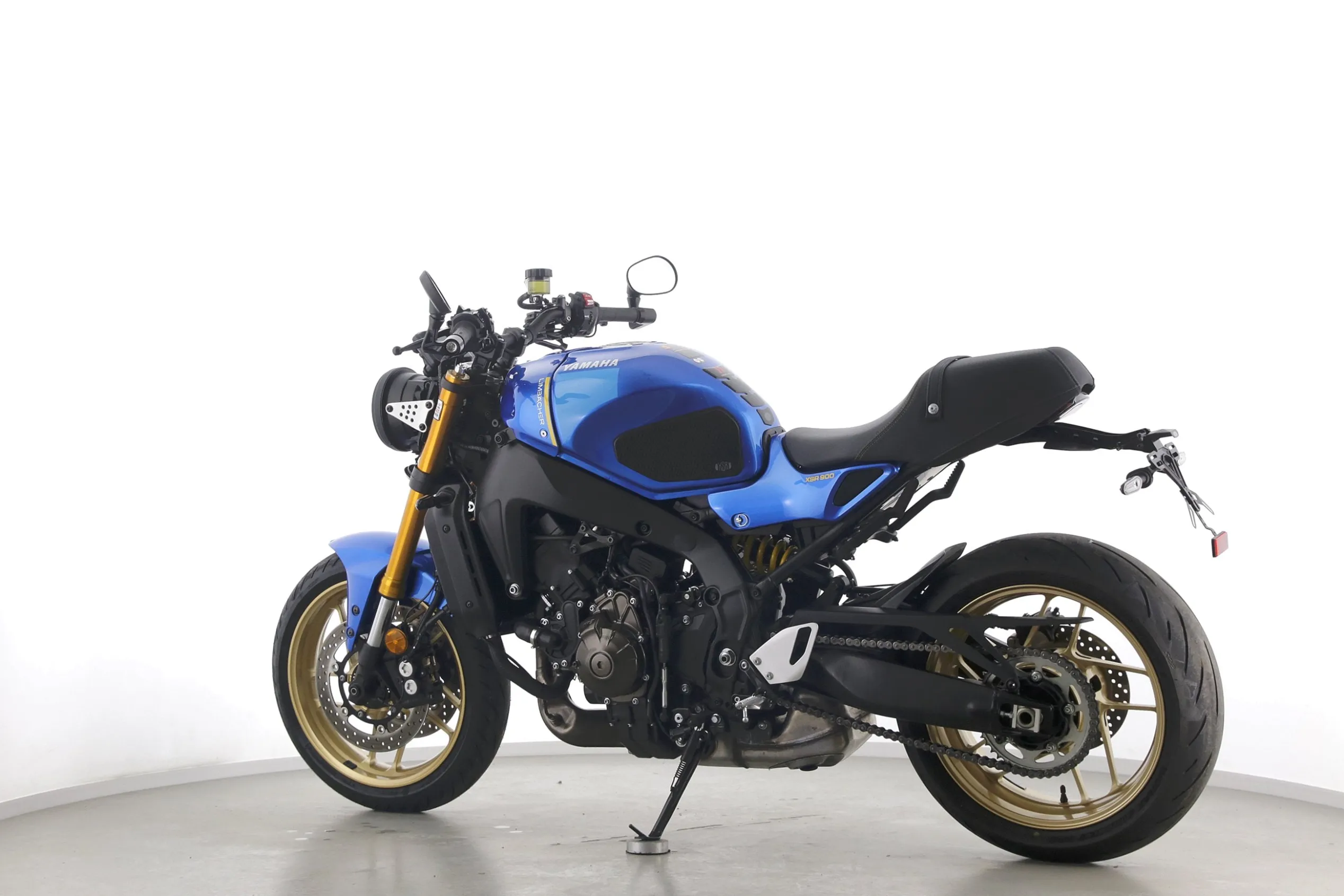 XSR 900