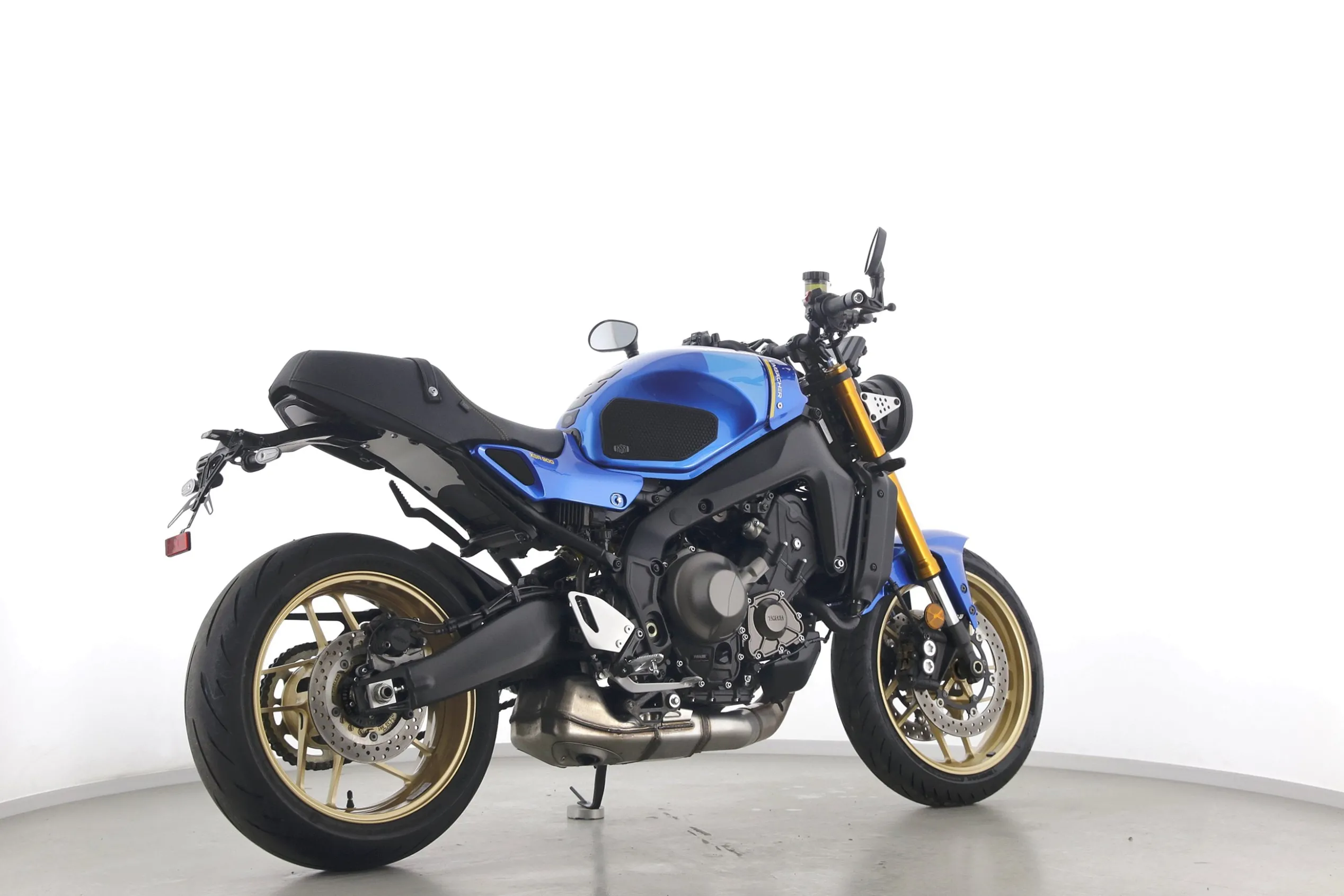 XSR 900