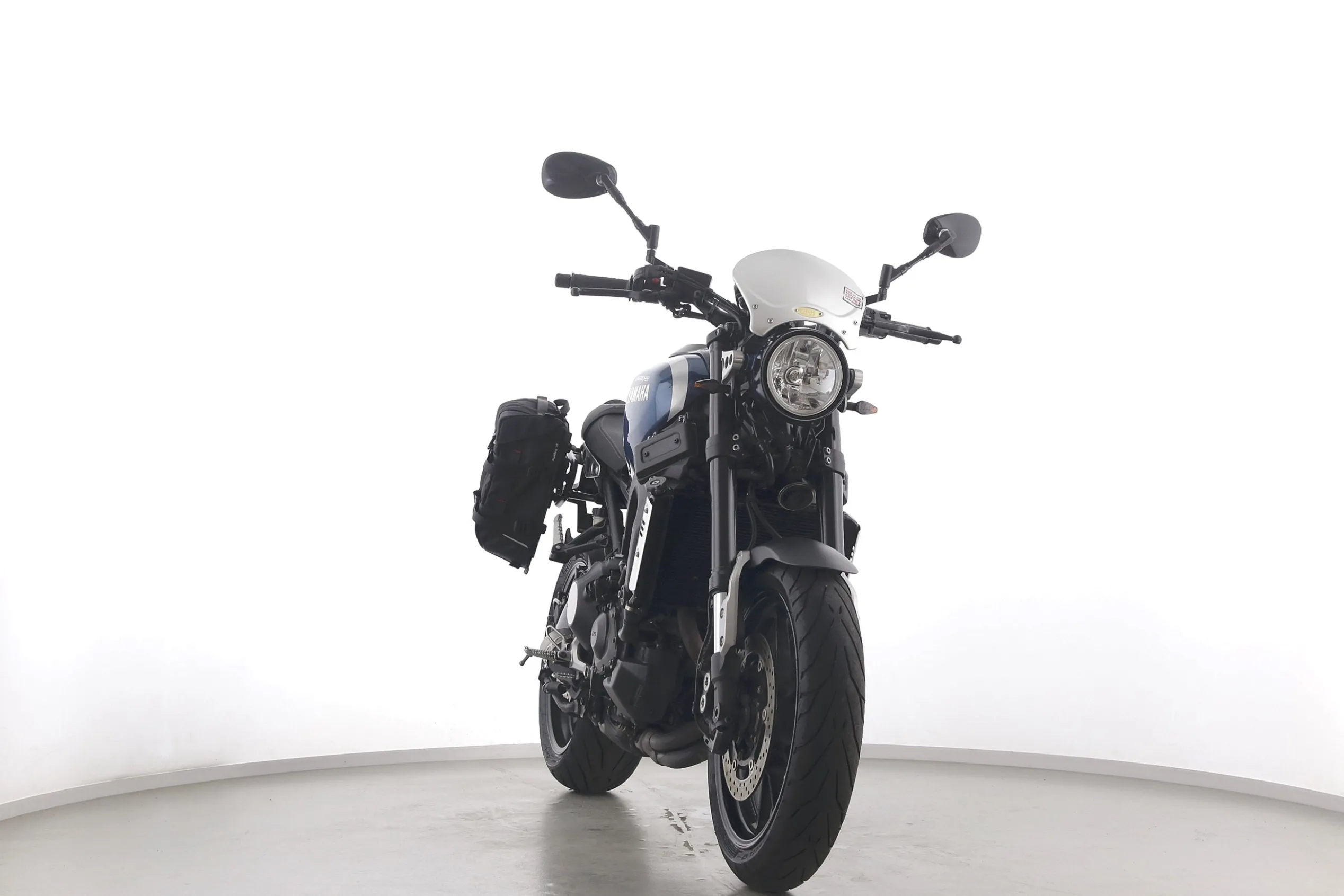 XSR 900