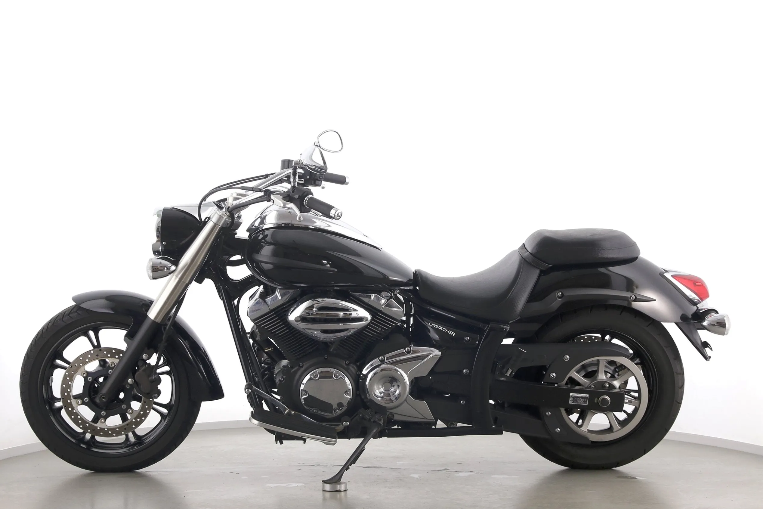 XVS 950 A MIDNIGHT STAR