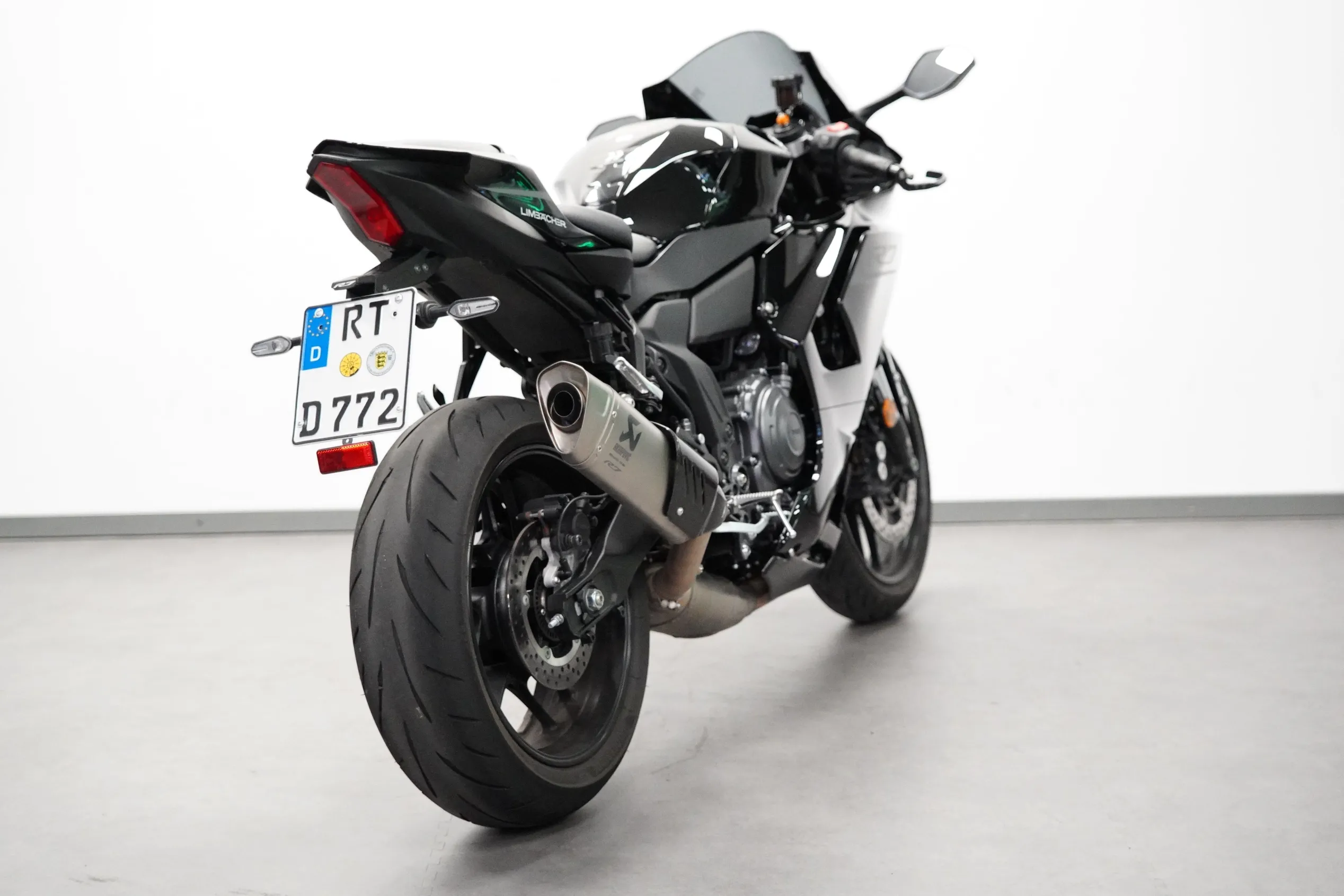 YZF-R7 35kW