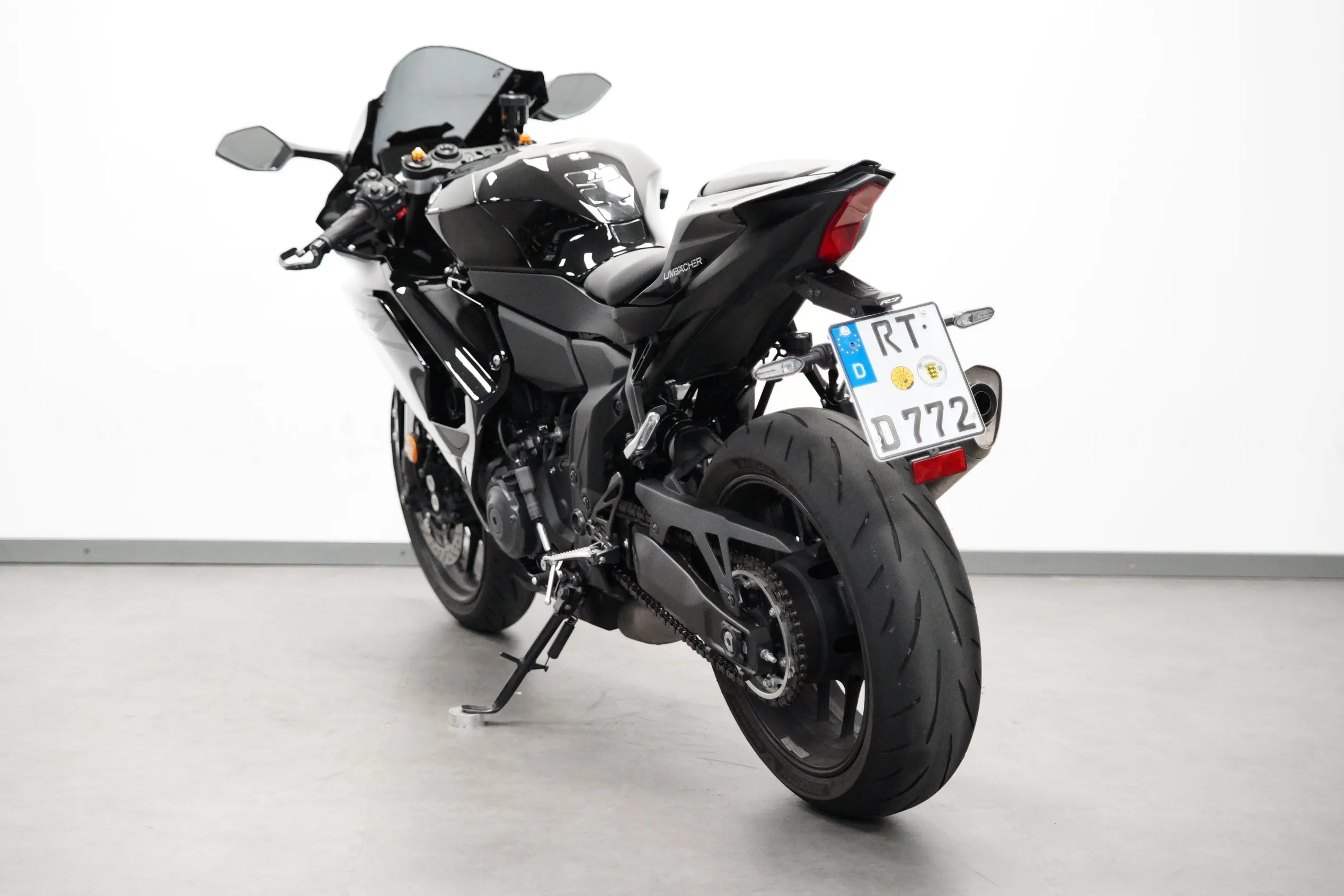 YZF-R7 35kW
