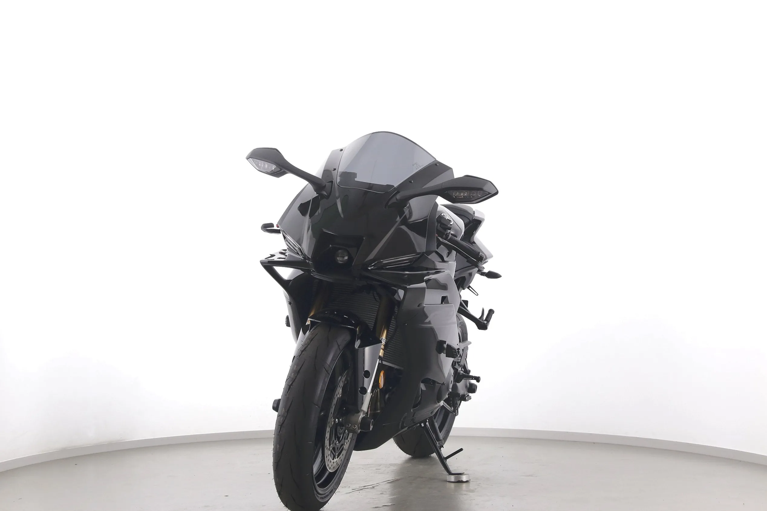 YZF R9 LLC