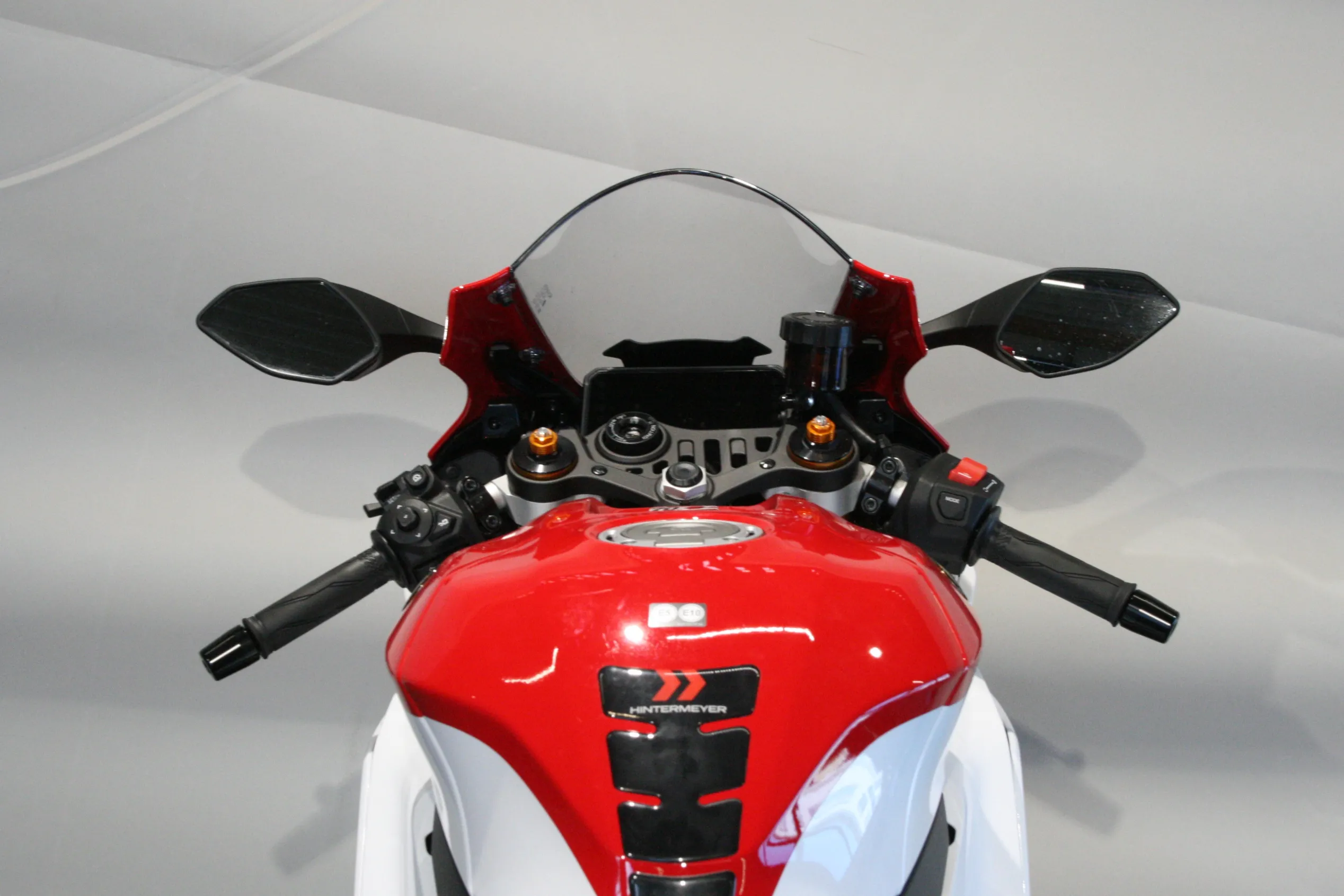 YZF R7 70TH ANNIVERSARY