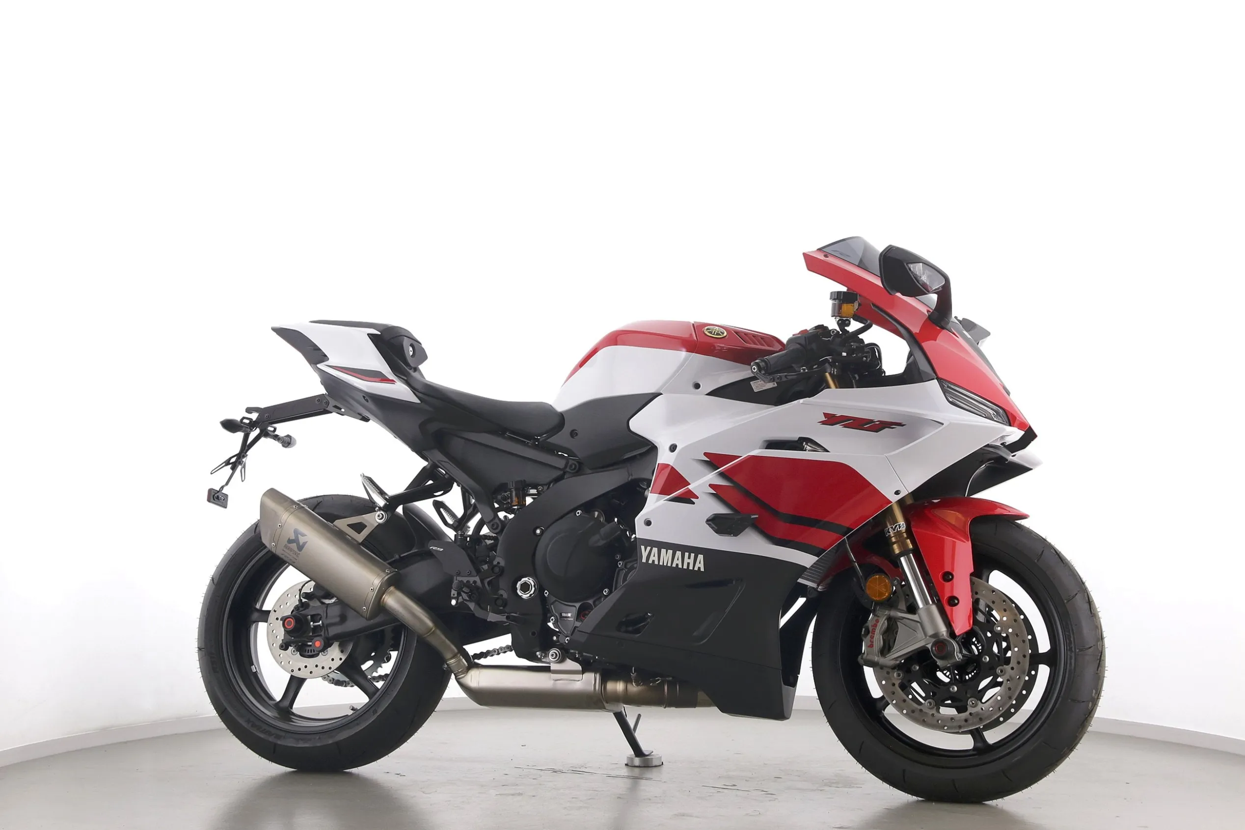 YZF R9 70TH LLC