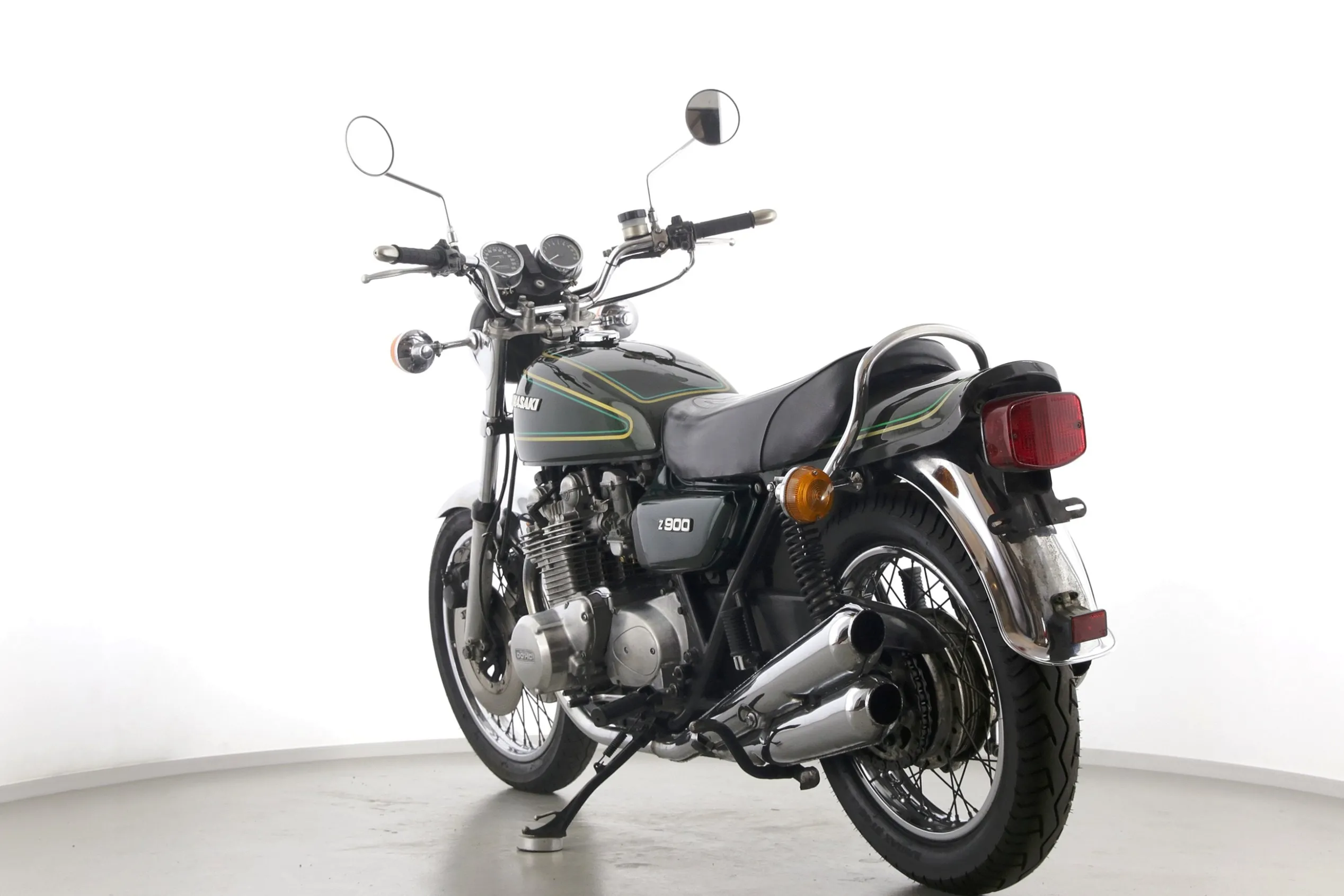 Z 1 F / Z 900